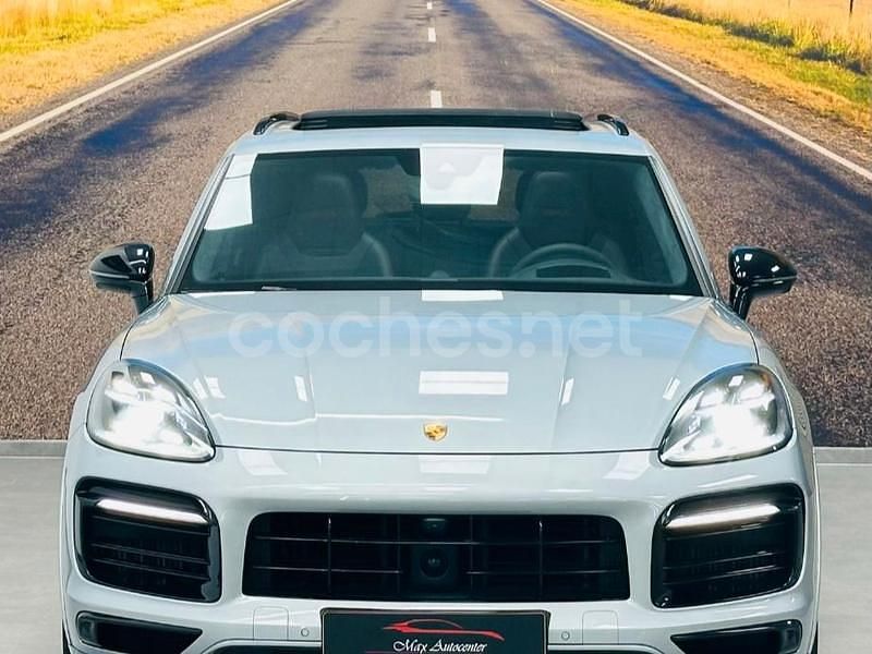 Usado Porsche Cayenne GTS 460 CV (338 kW) 2022 Gris / plata SUV