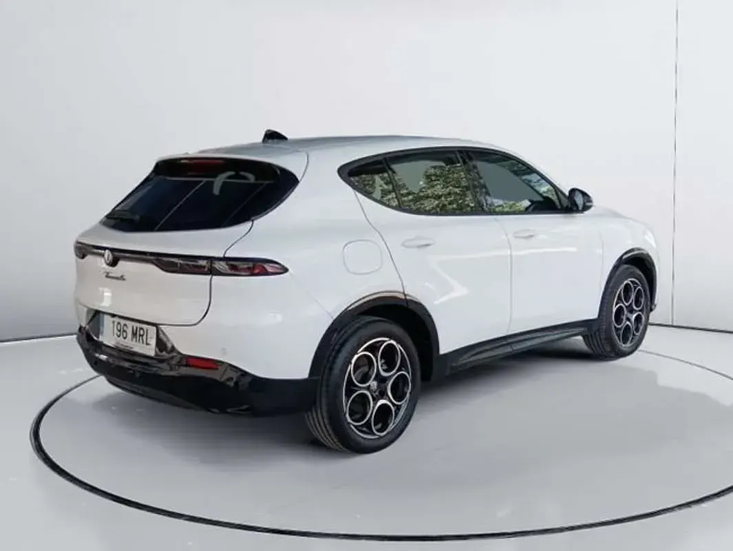 Usado Alfa Romeo Tonale Sprint 131 CV (96 kW) 2024 Blanco SUV