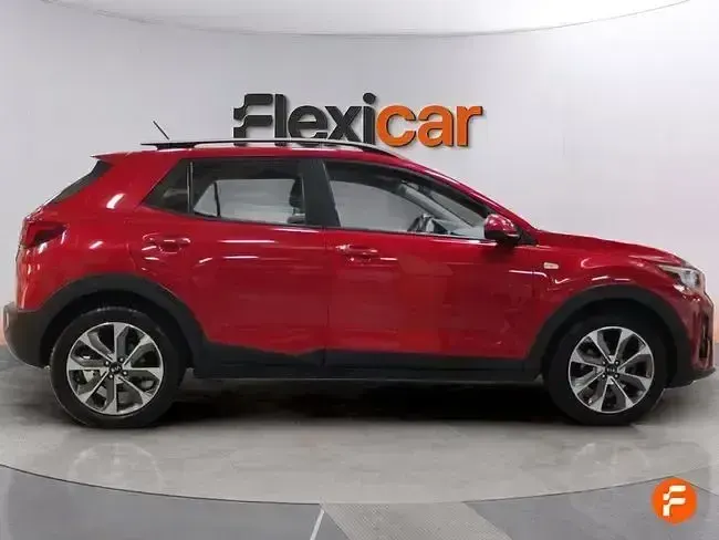 Usado Kia Stonic 100 CV (73 kW) 2018 Rojo SUV