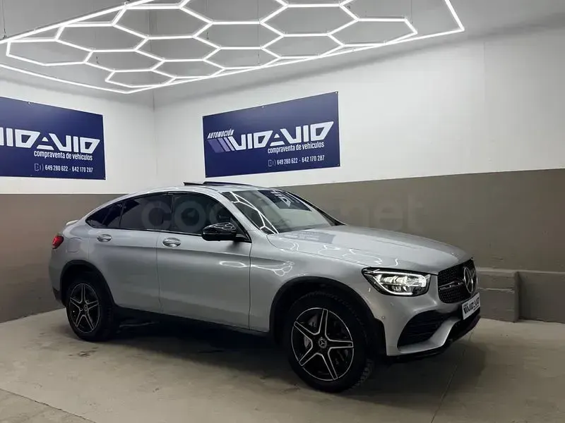 Usado Mercedes GLC300e 306 CV (225 kW) 2022 Azul Coupe