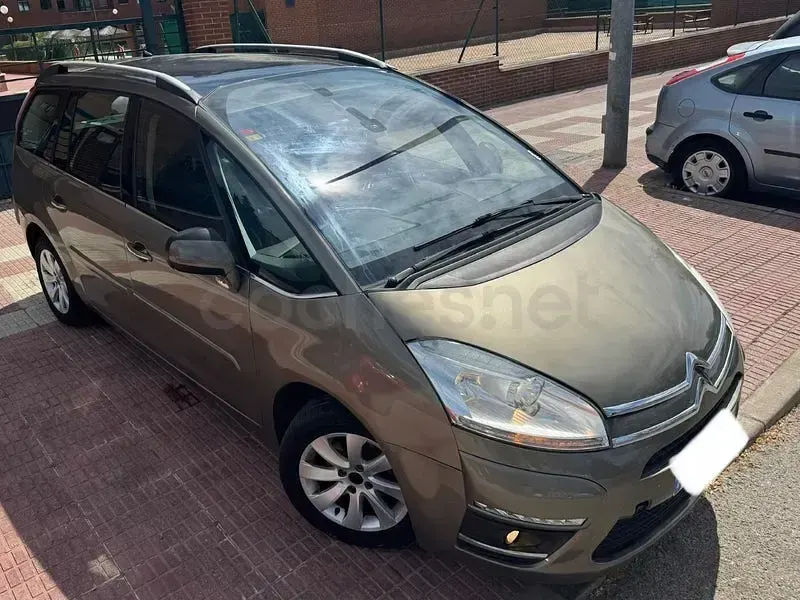 Usado Citroën Grand C4 Picasso Tonic 112 CV (82 kW) 2012 Beige Monovolumen