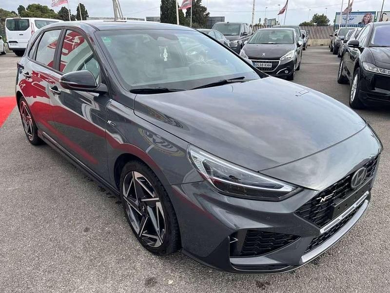 Begagnad Hyundai i30 N Line 140 HK (102 kW) 2024 Grå Halvkombi