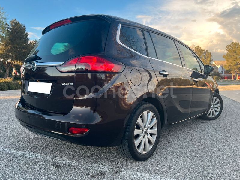 Usado Opel Zafira Tourer Excellence 130 CV (95 kW) 2013 Marrón Monovolumen