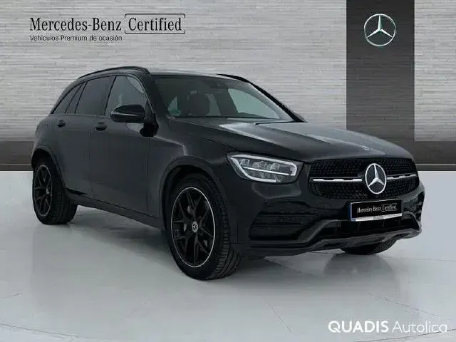 Usado Mercedes GLC220 194 CV (142 kW) 2022 Negro obsidiana SUV