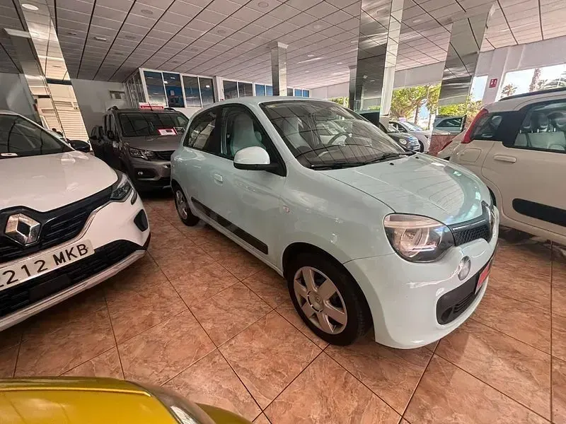 Usado Renault Twingo Intens 70 CV (51 kW) 2018 Azul Utilitario