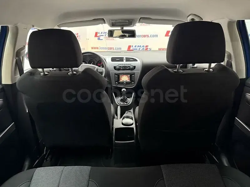 Usado Seat Leon Sport 160 CV (117 kW) 2011 Azul Utilitario