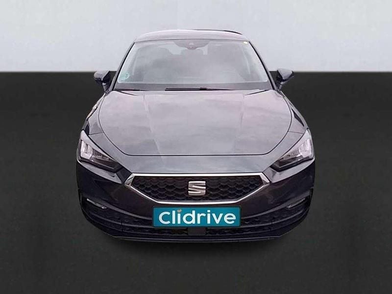 Usado Seat Leon Style 116 CV (85 kW) 2021 Gris Utilitario