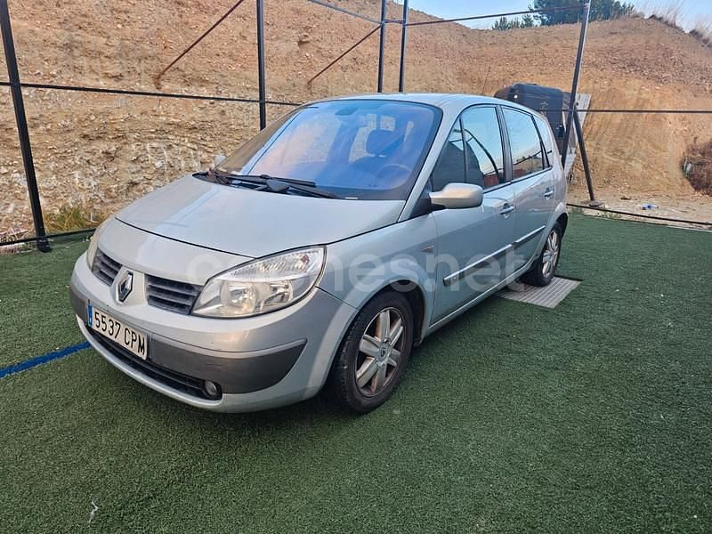 Usado Renault Scénic Authentique 115 CV (84 kW) 2003 Gris / plata Monovolumen