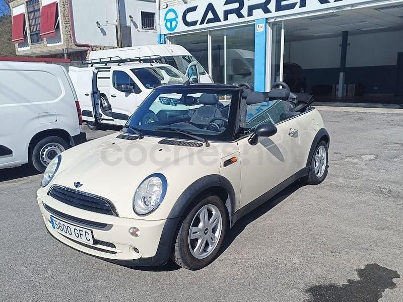 Usado Mini One Cabriolet 90 CV (66 kW) 2008 Beige Descapotable