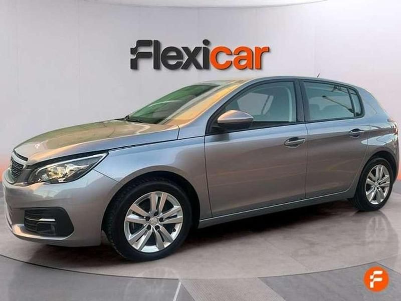 Usado Peugeot 308 Active 131 CV (96 kW) 2021 Gris Utilitario