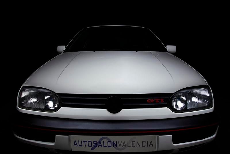 Blanco Usado 1994 VW Golf III Edition | 8900 € - Imagen 1/4