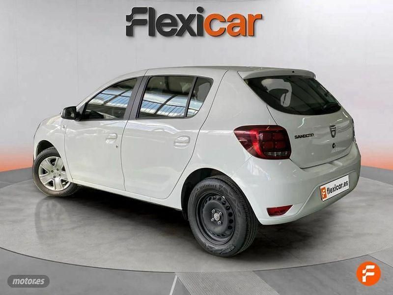 Usado Dacia Sandero Comfort 100 CV (73 kW) 2020 Blanco Utilitario