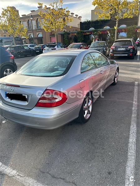 Usado Mercedes CLK200 Avantgarde 163 CV (119 kW) 2003 Gris / plata Coupe