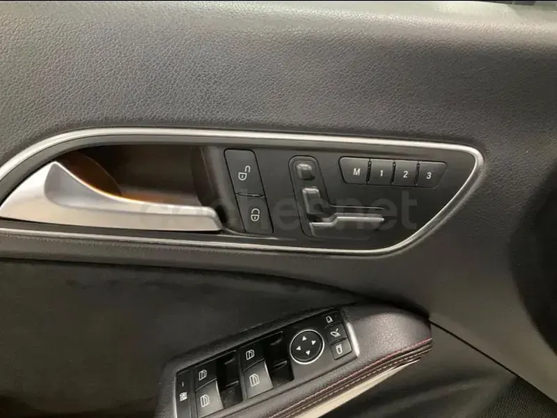 Käytetty Mercedes CLA250 AMG line 211 HP (155 kW) 2015 Valkoinen Sedan