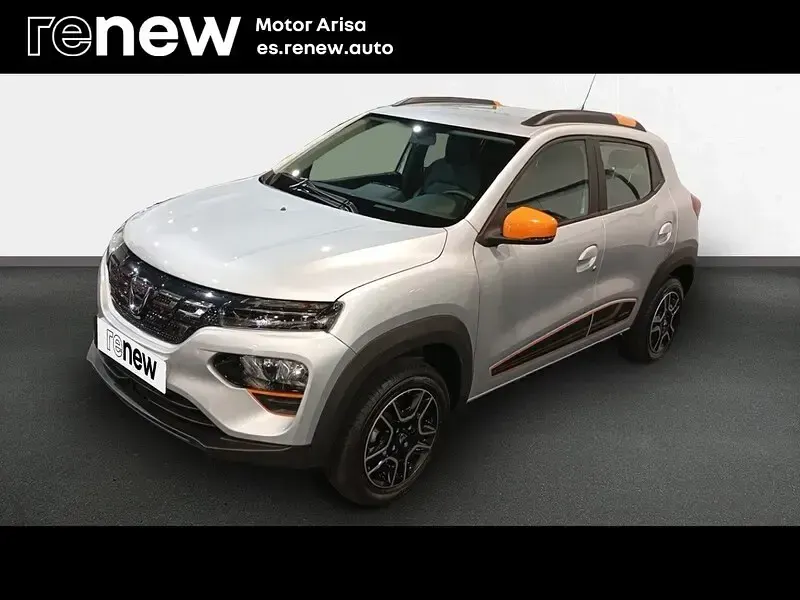 Usado Dacia Spring Comfort Plus 33 kW (45 CV) 2023 Gris Utilitario