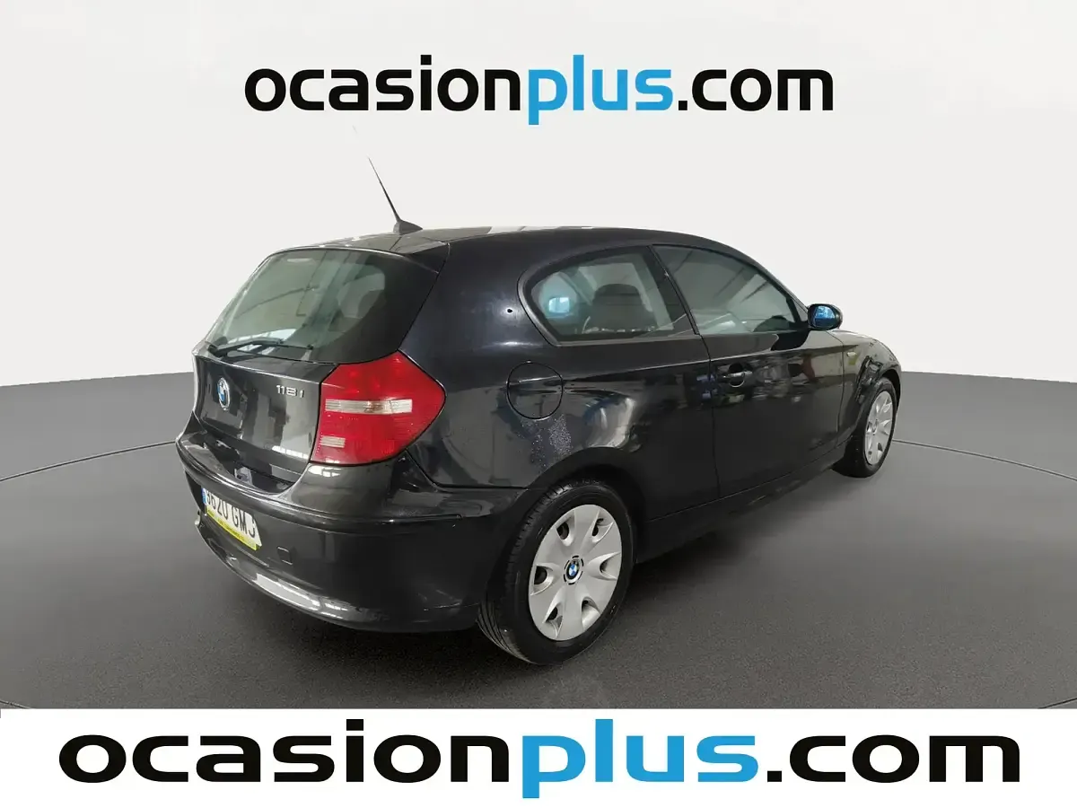 Usado BMW 118 143 CV (105 kW) 2009 Negro Utilitario