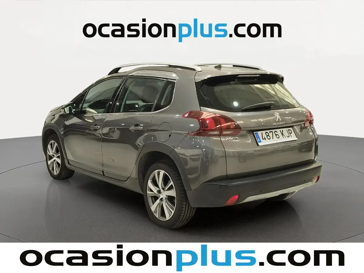 Usado Peugeot 2008 Allure 110 CV (80 kW) 2018 Gris SUV