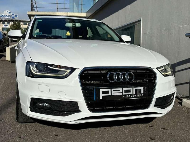 Usado Audi A4 S-Line 150 CV (110 kW) 2015 Blanco Familiar