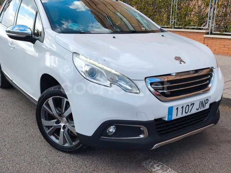 Usado Peugeot 2008 Allure 110 CV (80 kW) 2016 Blanco SUV