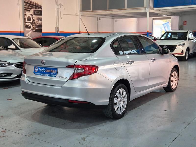 Usado Fiat Tipo Easy 95 CV (69 kW) 2017 Gris / plata Berlina