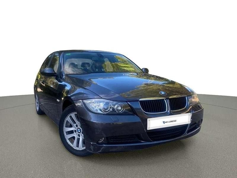 Usado BMW 318 143 CV (105 kW) 2008 Gris / plata Berlina