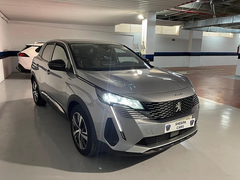 Usado Peugeot 3008 Allure 225 CV (165 kW) 2021 Gris SUV