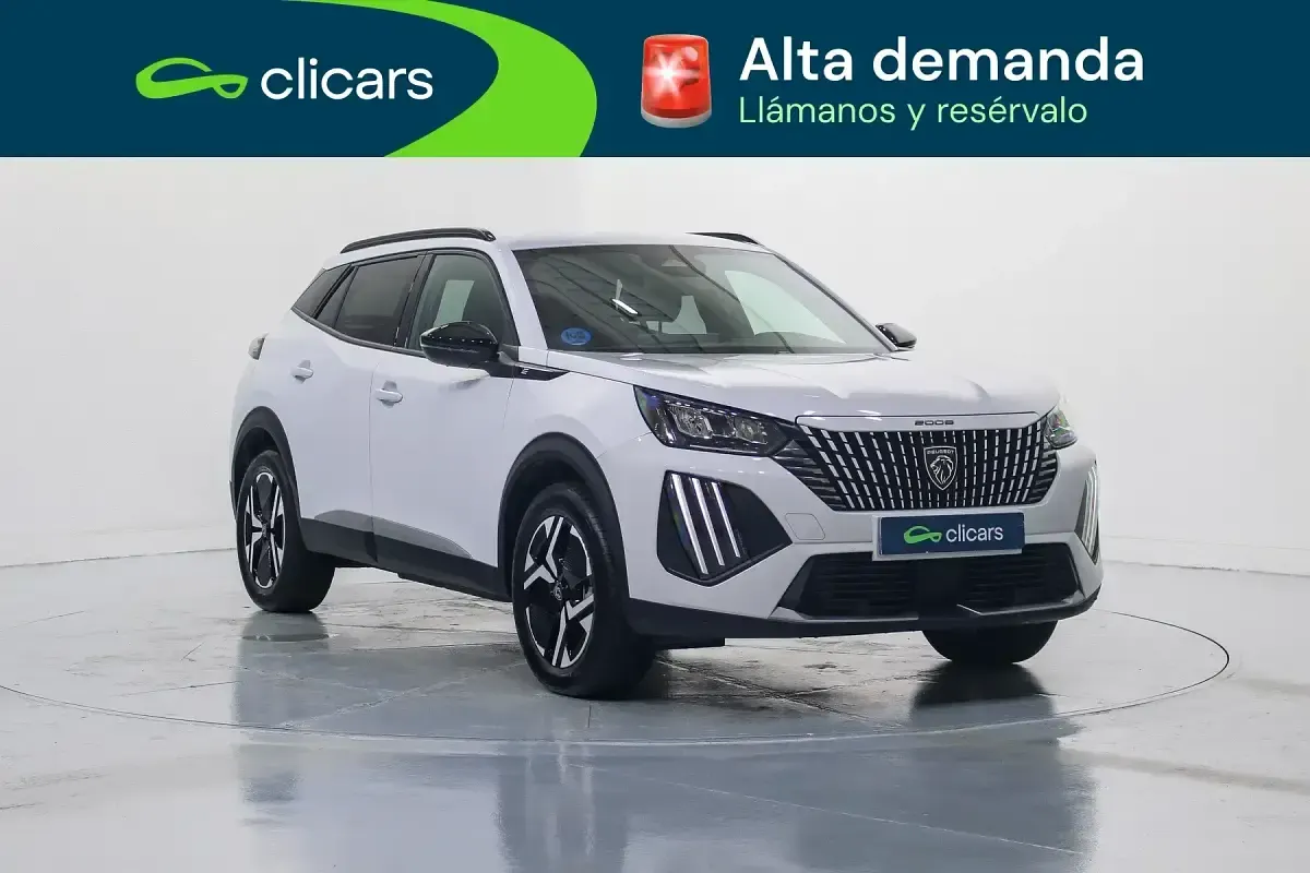 Usado Peugeot e-2008 Allure 114 kW (156 CV) 2025 Blanco SUV