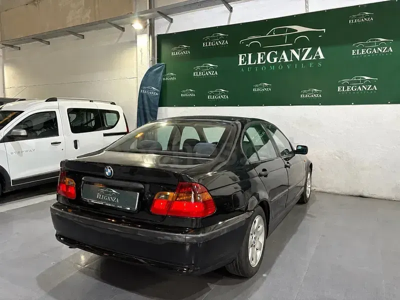 Usado BMW 320 150 CV (110 kW) 2006 Negro Berlina