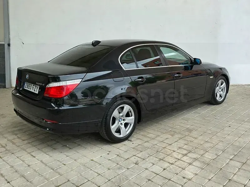 Usado BMW 520 177 CV (130 kW) 2008 Azul Berlina