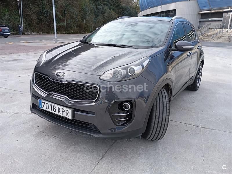 Usado Kia Sportage 115 CV (84 kW) 2018 Gris / plata SUV