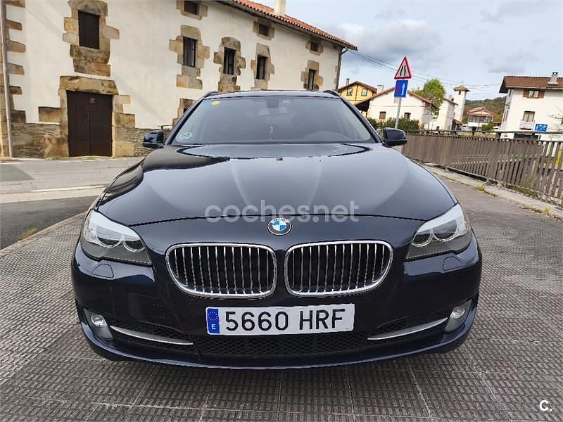Azul Usado 2013 BMW 520 Familiar | 13.000 € (Un poco caro) - Imagen 1/4