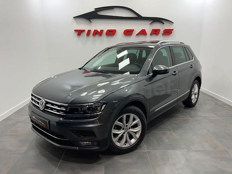 Usado VW Tiguan Sportline 150 CV (110 kW) 2019 Gris / plata SUV