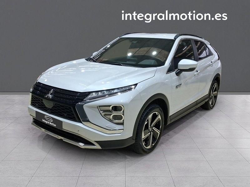 Usado Mitsubishi Eclipse Cross 187 CV (137 kW) 2025 Blanco SUV