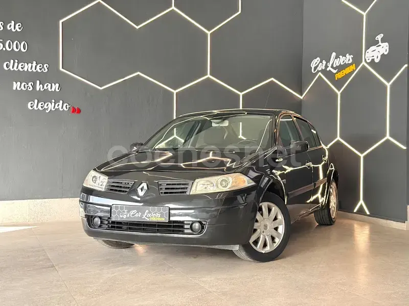 Usado Renault Mégane Dynamique 110 CV (80 kW) 2006 Negro Berlina