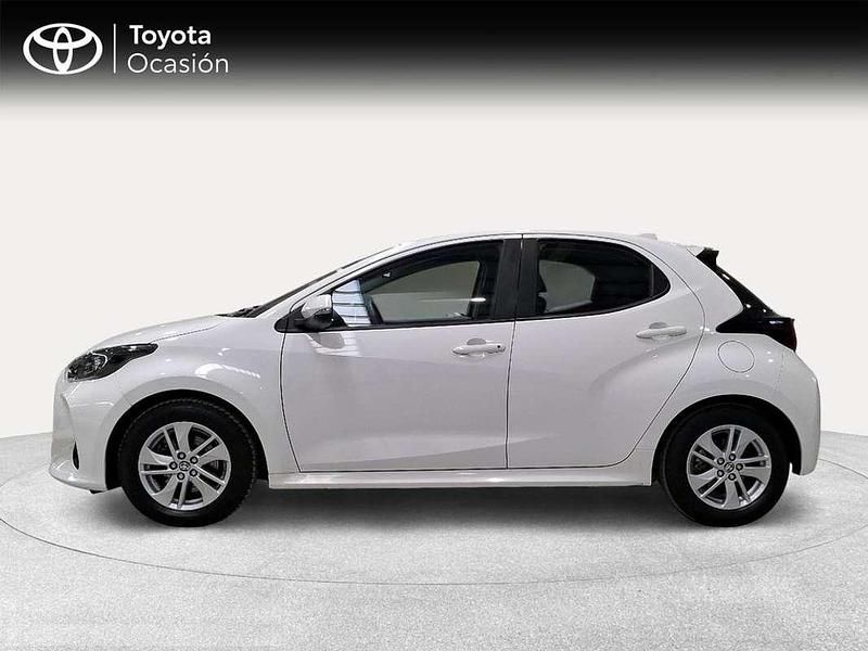 Usado Toyota Yaris Hybrid Business Edition 116 CV (85 kW) 2022 Blanco Utilitario