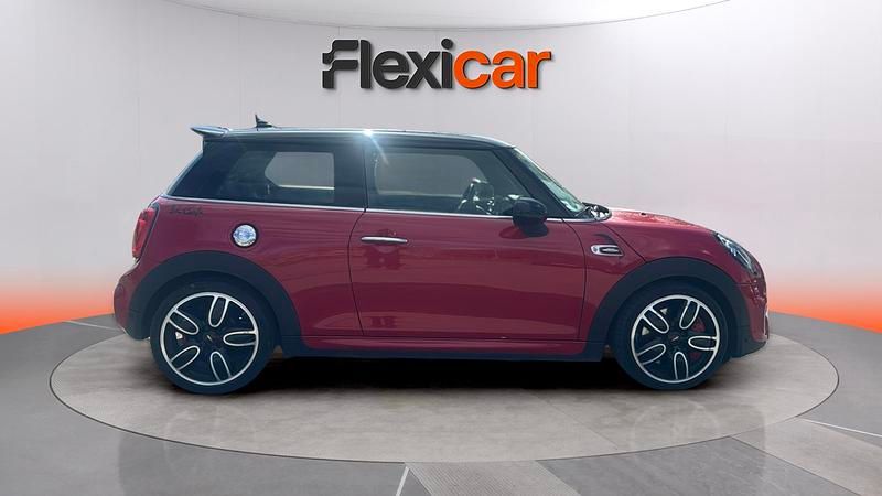 Usado Mini John Cooper Works 231 CV (169 kW) 2018 Rojo Utilitario