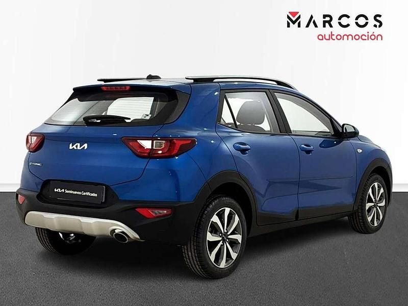 Usado Kia Stonic 84 CV (61 kW) 2022 Azul SUV