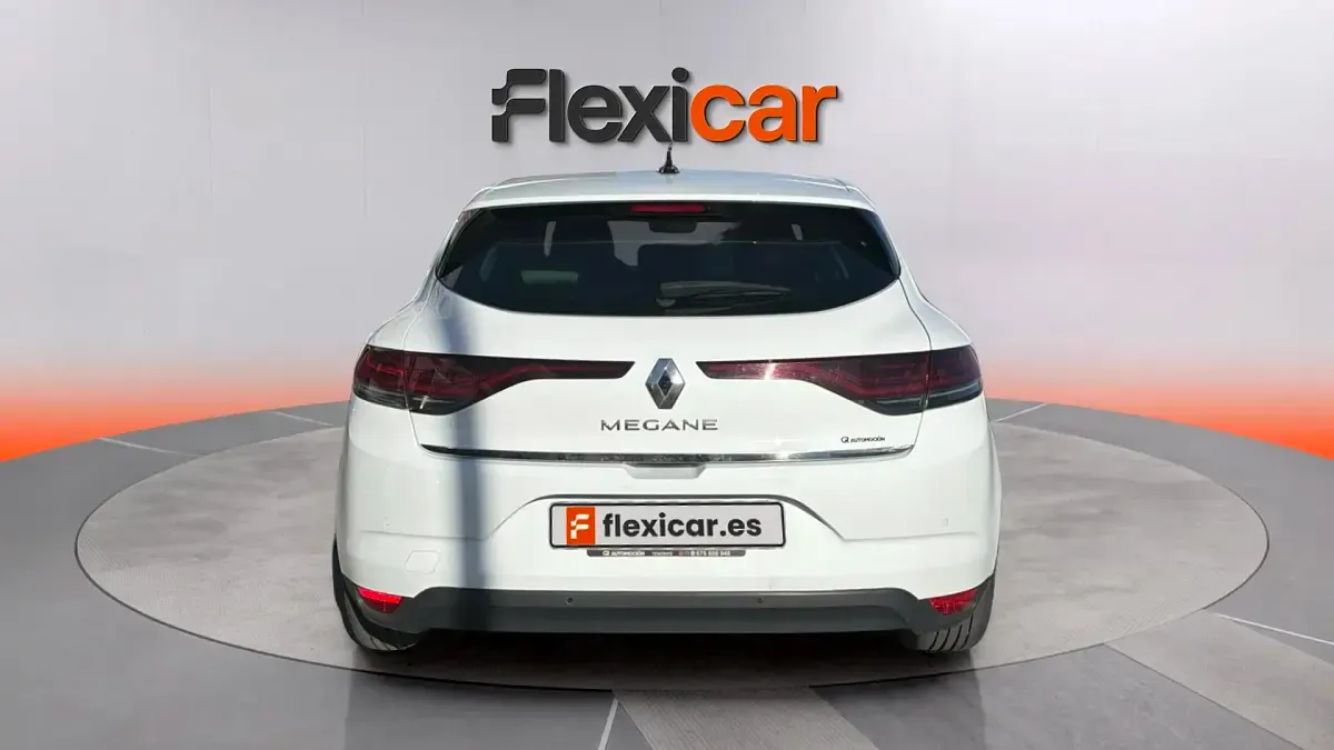Usado Renault Mégane II Business 115 CV (84 kW) 2021 Blanco Berlina