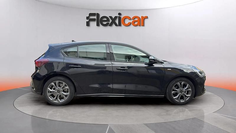Usado Ford Focus ST-Line 125 CV (91 kW) 2023 Negro Berlina