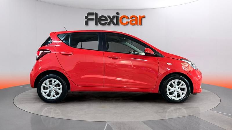 Usado Hyundai i10 67 CV (49 kW) 2020 Rojo Utilitario