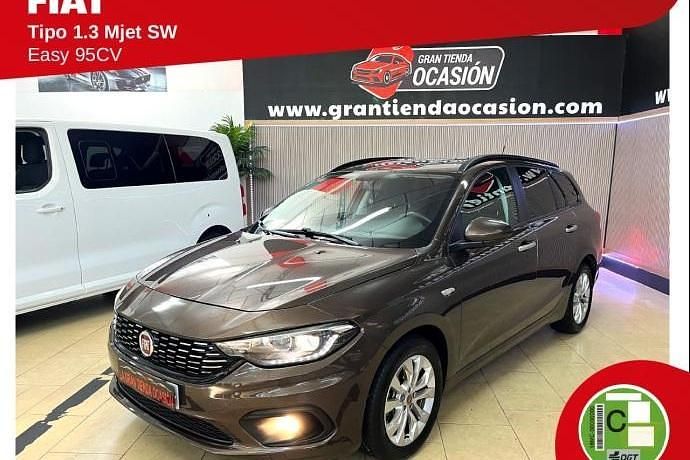 Usado Fiat Tipo Easy 95 CV (69 kW) 2017 Marrón Familiar