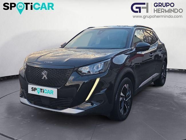 Usado Peugeot e-2008 Allure 100 kW (136 CV) 2021 Negro SUV