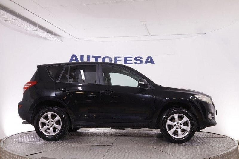Usado Toyota RAV4 Life 150 CV (110 kW) 2011 Negro SUV
