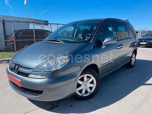 Usado Peugeot 807 136 CV (100 kW) 2007 Gris / plata Monovolumen
