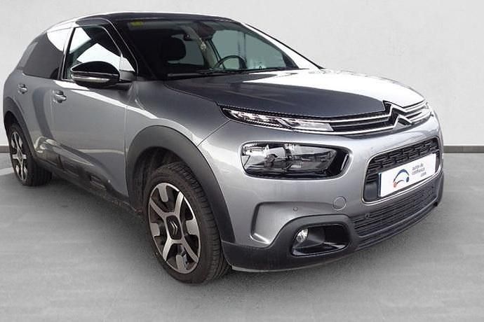 Usado Citroën C4 Cactus PureTech 110 CV (80 kW) 2018 Utilitario