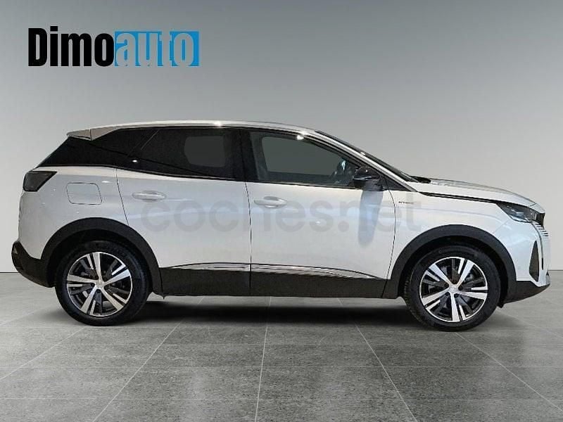 Usado Peugeot 3008 Allure 225 CV (165 kW) 2023 Blanco SUV