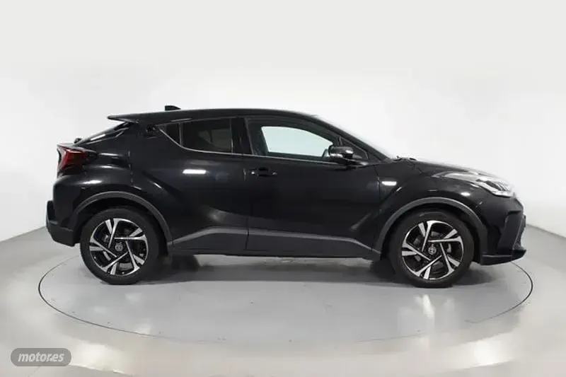 Usado Toyota C-HR Advance 122 CV (89 kW) 2022 Negro SUV