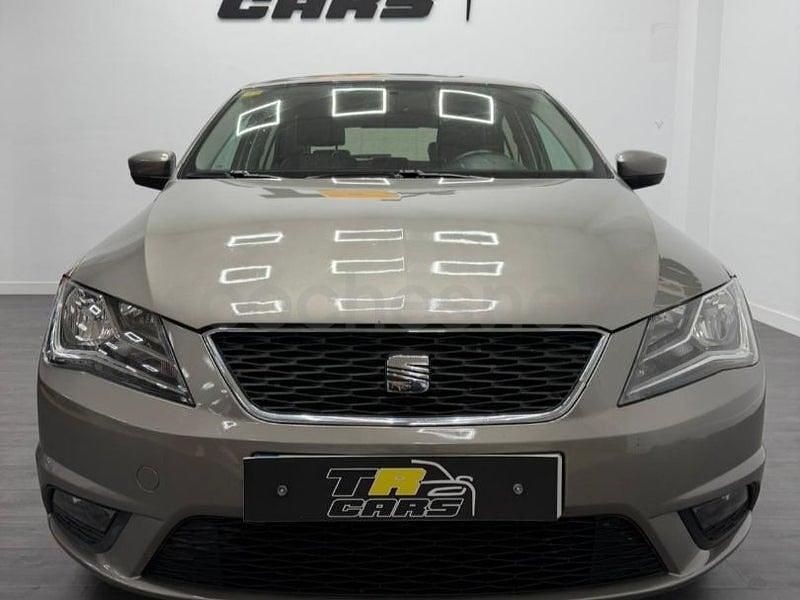 Usado Seat Toledo I-Tech 105 CV (77 kW) 2015 Gris / plata Utilitario