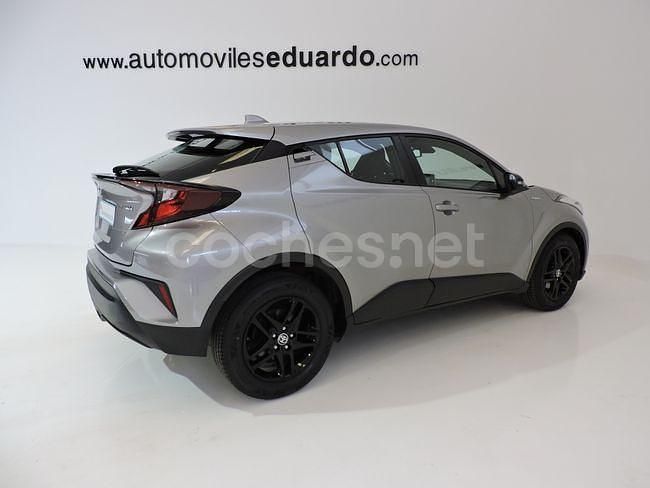 Usado Toyota C-HR Advance 122 CV (89 kW) 2021 Gris / plata SUV