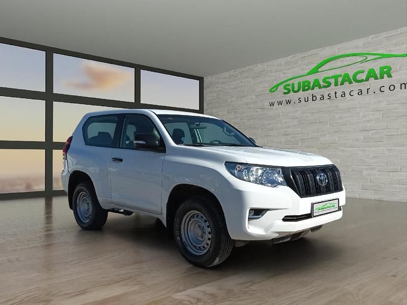 Usado Toyota Land Cruiser 176 CV (129 kW) 2021 Blanco Utilitario